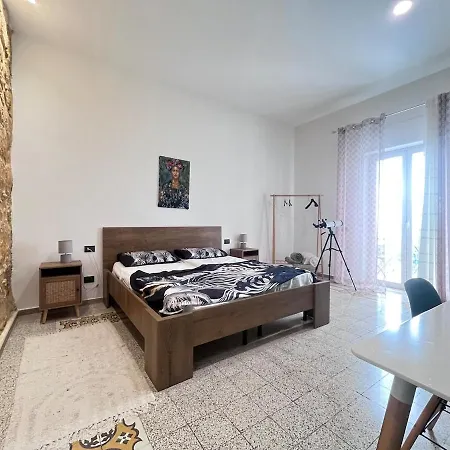 Sea View & Center - In The Heart Of Apartament